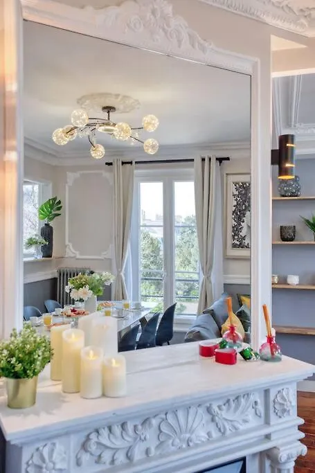 Apartamento Parisian Gem: Heart Of The Latin Quarter- 2br Lift *