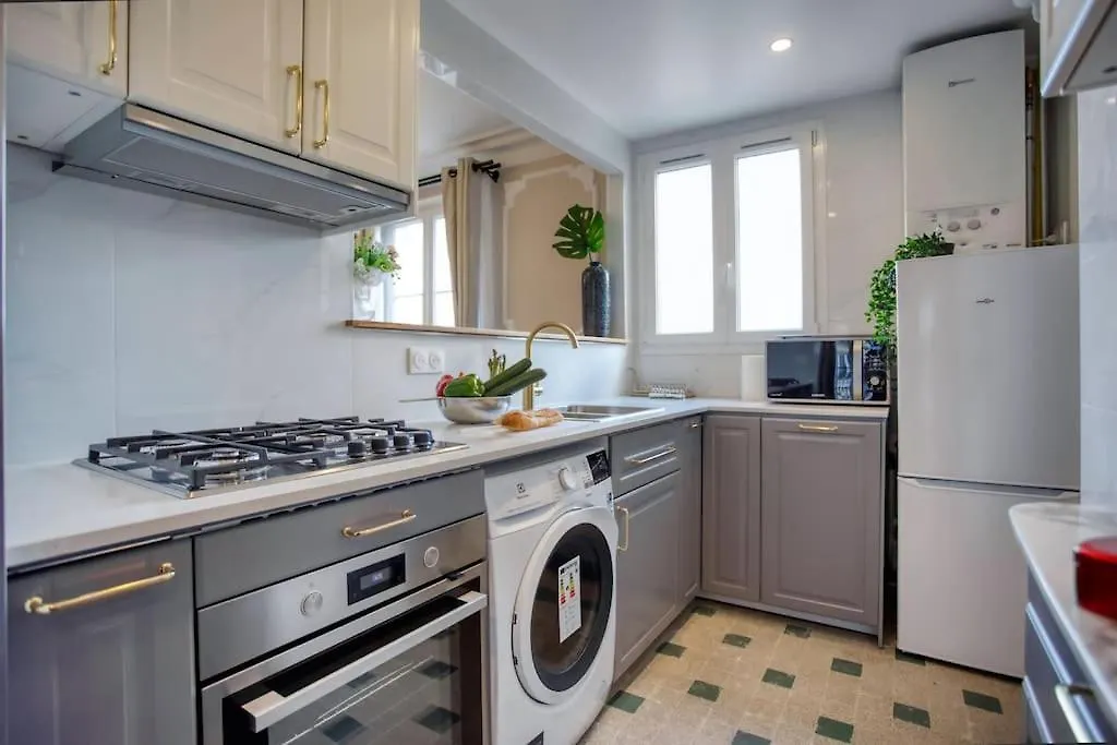 Apartamento Parisian Gem: Heart Of The Latin Quarter- 2br Lift *