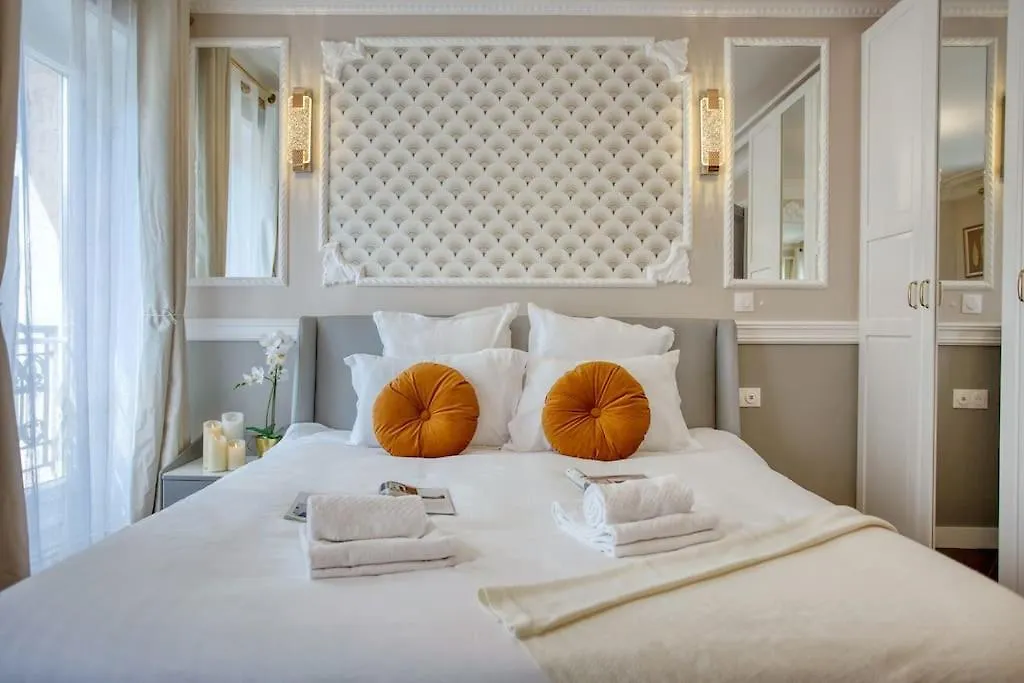 Parisian Gem: Heart Of The Latin Quarter- 2br Lift Apartamento