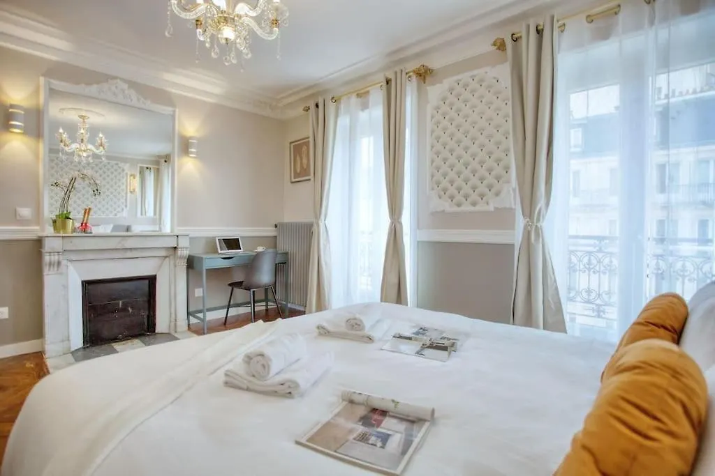 Parisian Gem: Heart Of The Latin Quarter- 2br Lift Apartamento *