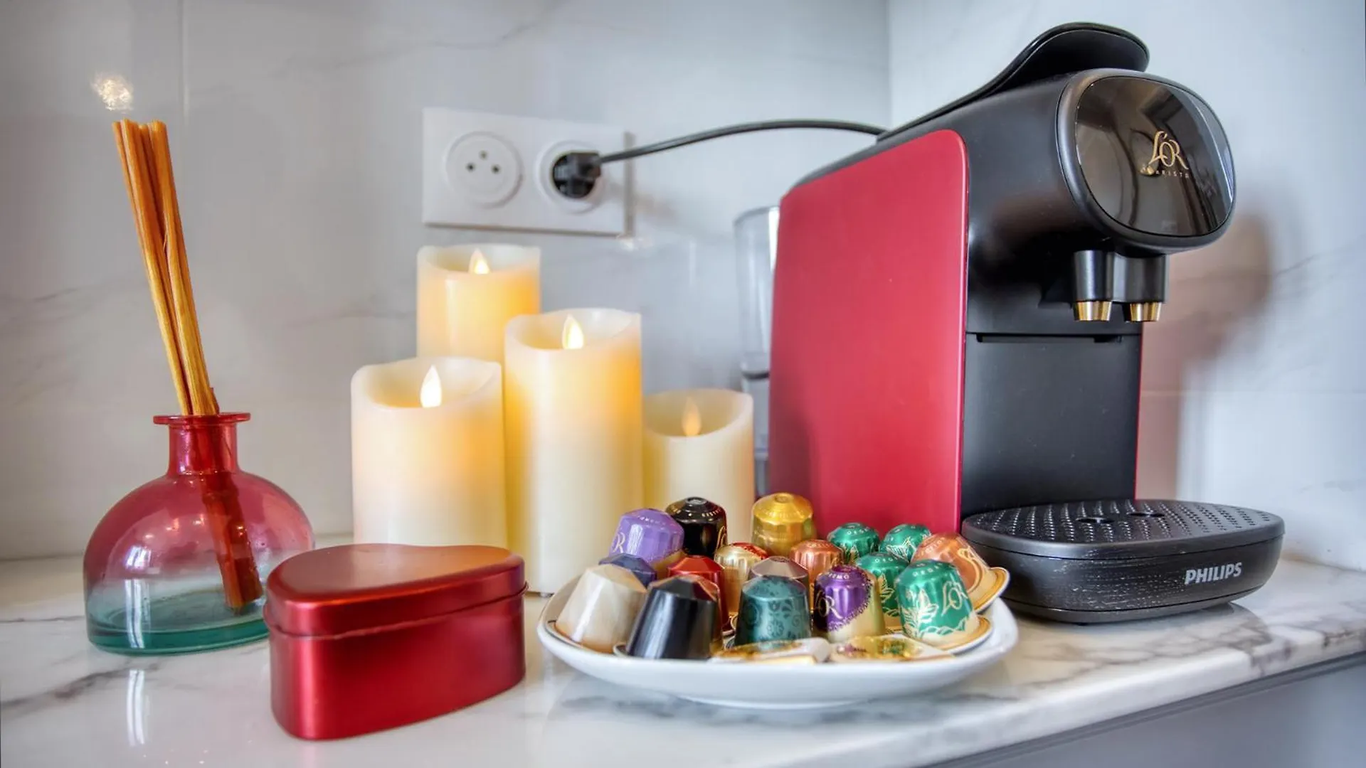 Apartamento Parisian Gem: Heart Of The Latin Quarter- 2br Lift