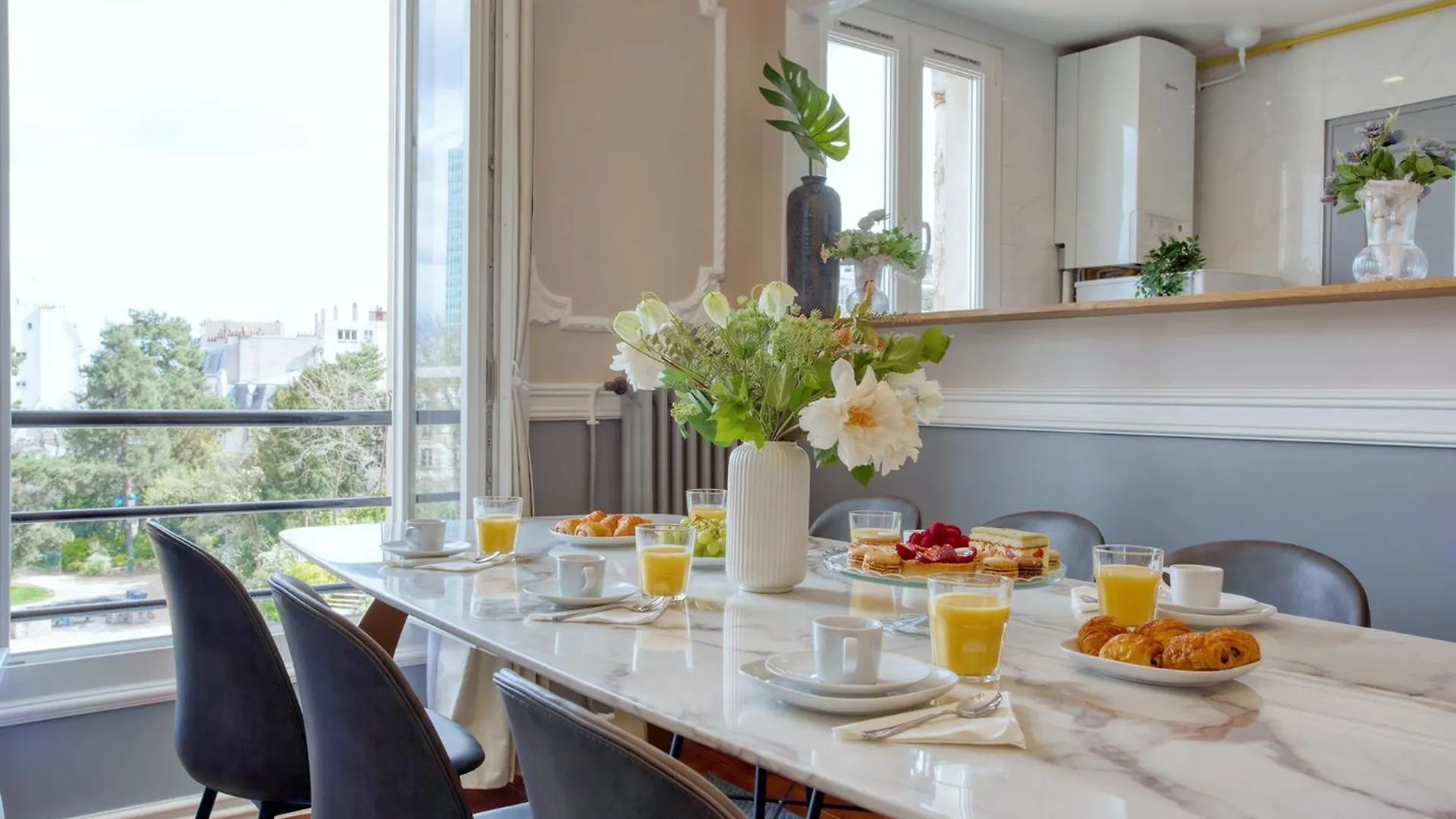 Apartamento Parisian Gem: Heart Of The Latin Quarter- 2br Lift