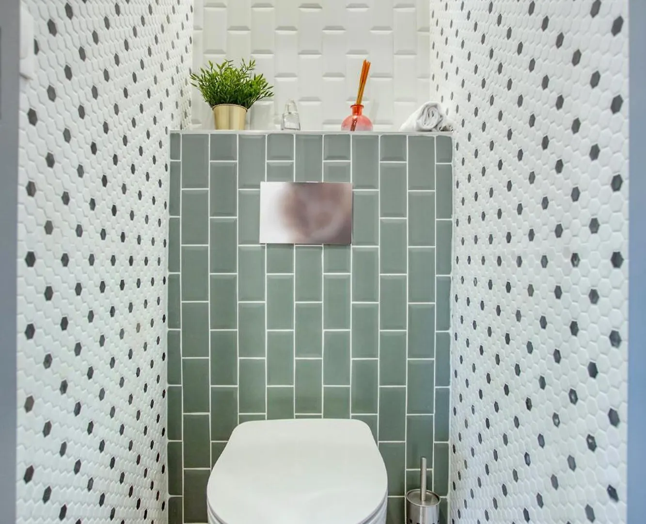 Parisian Gem: Heart Of The Latin Quarter- 2br Lift