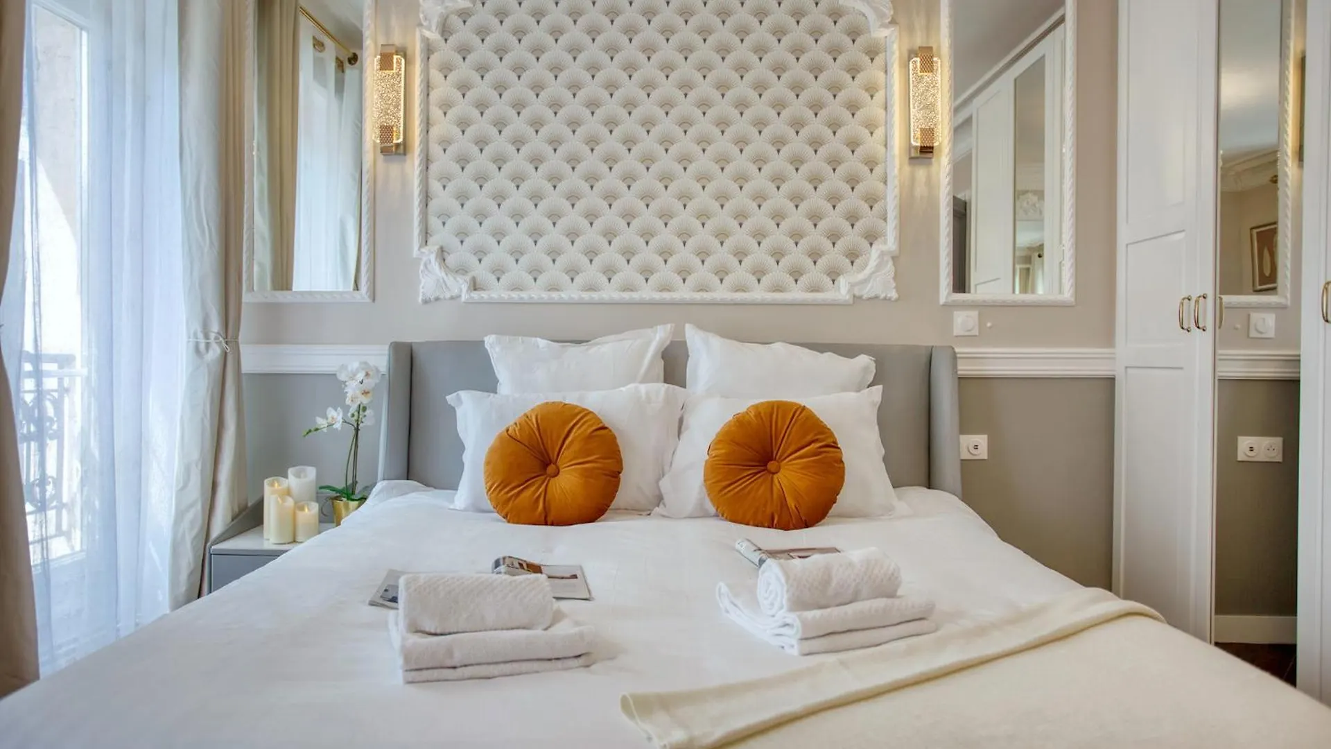 Parisian Gem: Heart Of The Latin Quarter- 2br Lift Apartment *